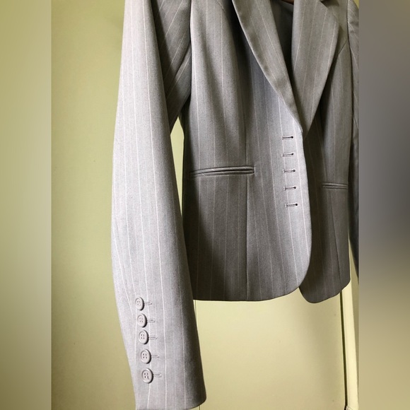 Grey pin stripe blazer - Picture 2 of 2
